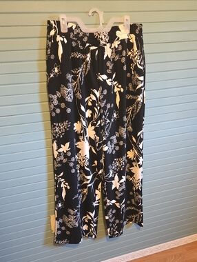 Women's Black Floral Wide-Leg Pants
